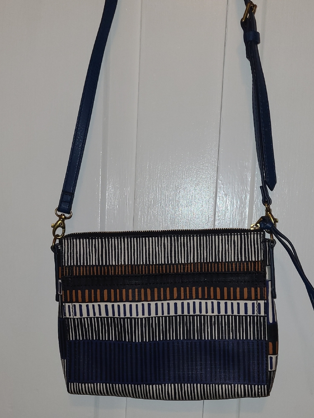 Fossil Navy and Cream Striped Crossbody Purse π - Picture 6 of 11